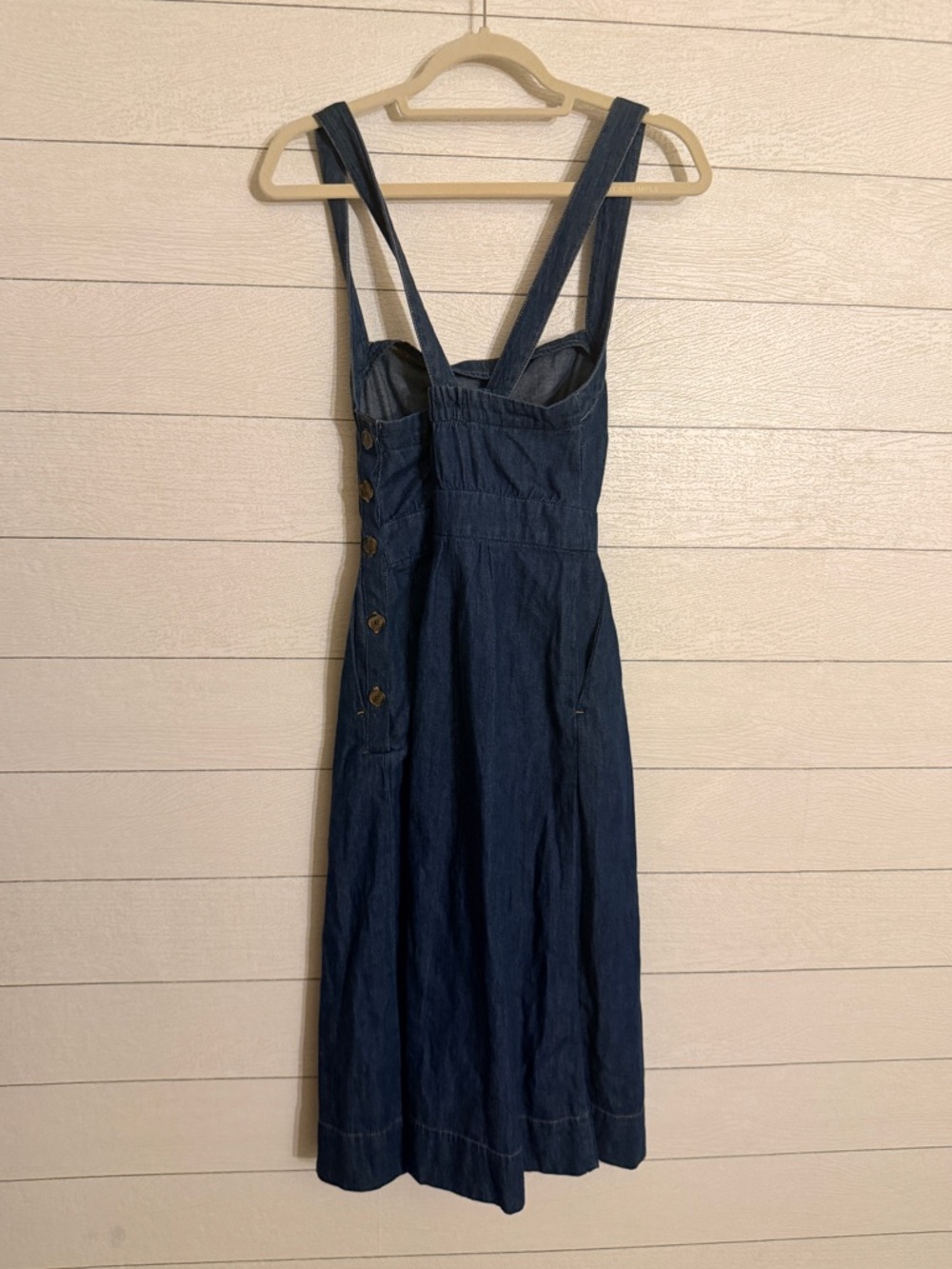 Gap Side-Button Apron Denim Dress Medium
Wash NWT Size 2 - Picture 7 of 9